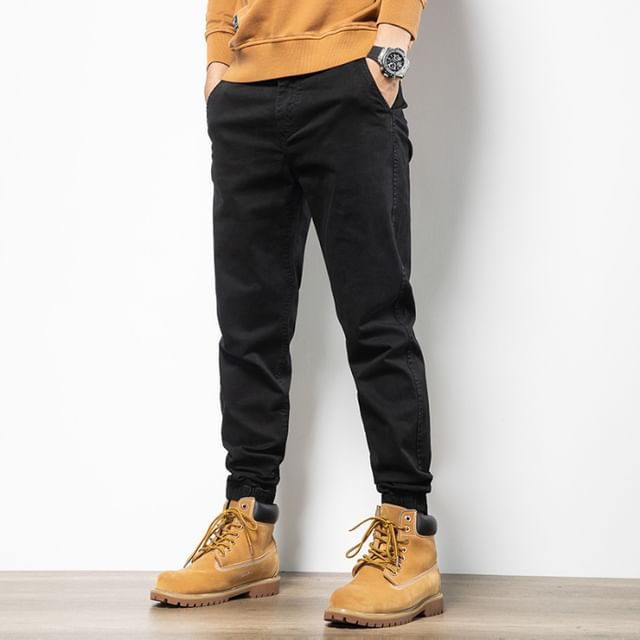 Nataro-Mid Rise Plain Tapered Pants