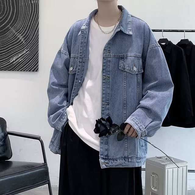 DuckleBeam-Lapel Collared Washed Single-Breasted Denim Trucker Jacket