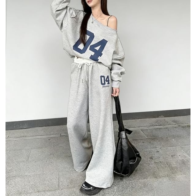 satierra-Off Shoulder Numbering Pullover