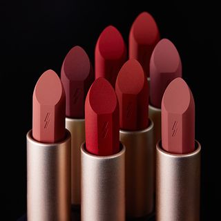 PONY EFFECT - Powdery Whisper Lipstick - 8 Colors
