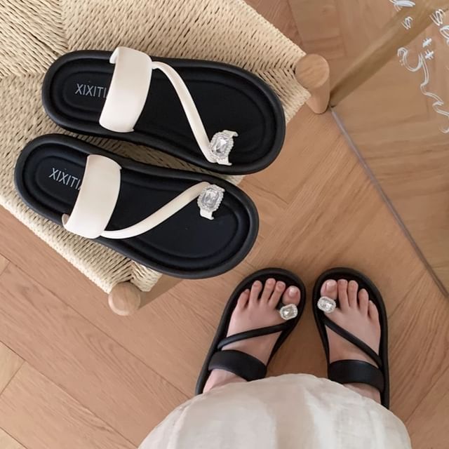 Honkizz-Toe Loop Slide Sandals