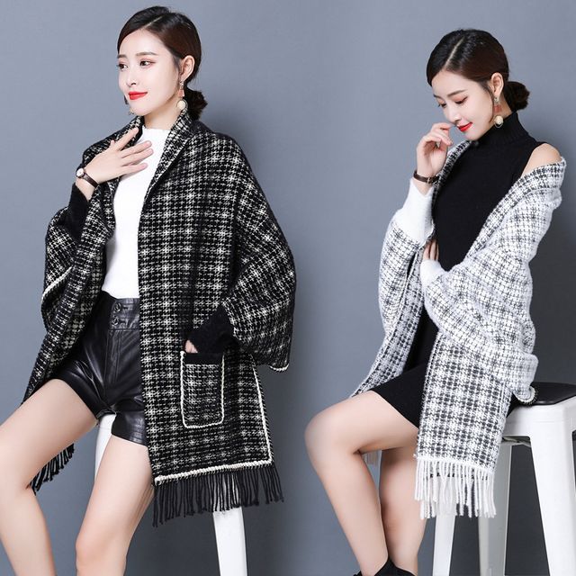 Odestra-Plaid Cape