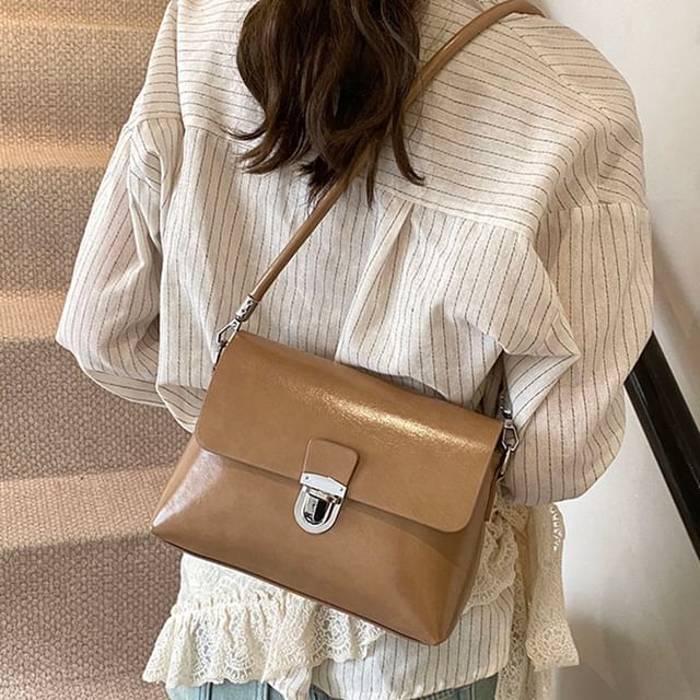 Skyglow-Flap Buckle Shoulder Bag