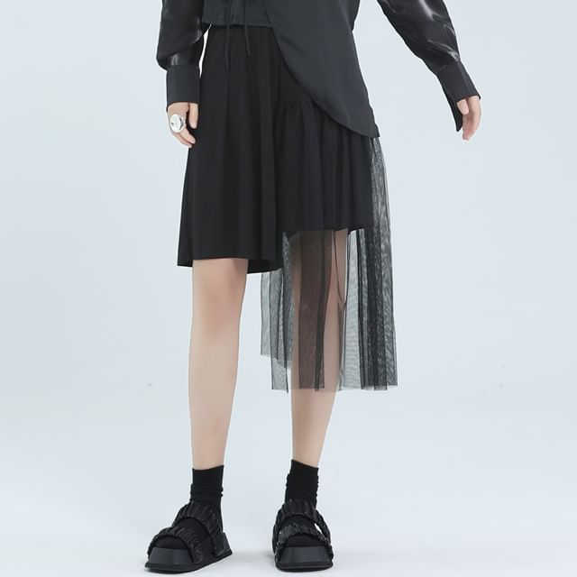 SIMPLE BLACK-Mid Rise Plain Asymmetrical Shorts
