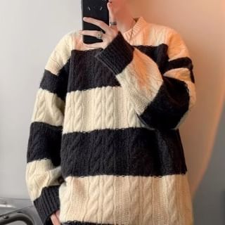 Blueforce-Crew Neck Striped Cable-Knit Oversized Sweater