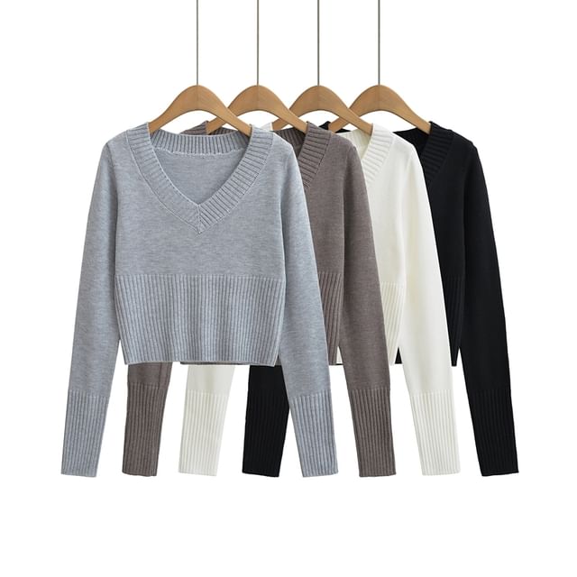Ulark-V-Neck Plain Crop Sweater