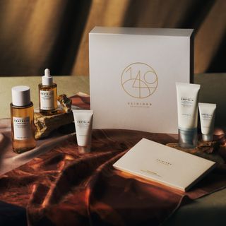 SKIN 1004 - Signature Box