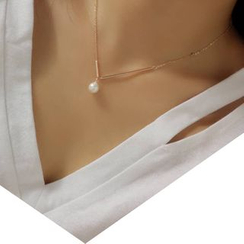Dollu - Collar no simétrico con perla de imitación Dollu - Collar no simétrico con perla de imitación