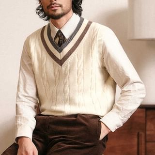 Zentrus-V-Neck Striped Cable Knit Cable Knit Sweater