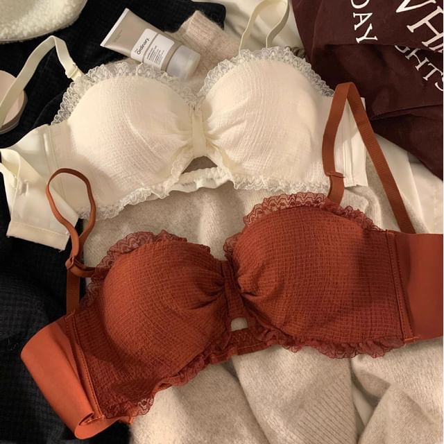 Gecko-Plain Lace Trim Wireless Bra Panty Set