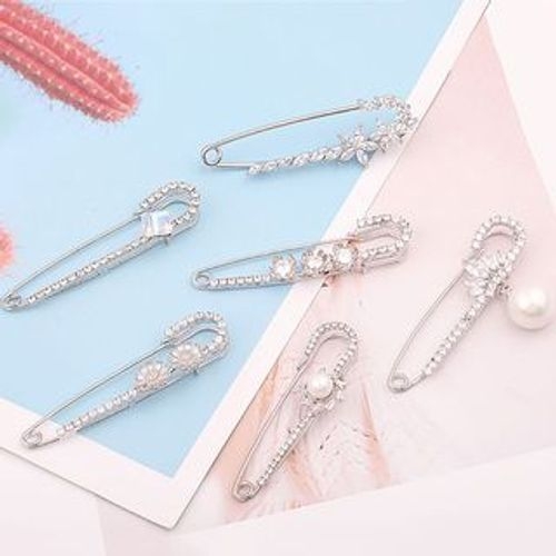 Junmi Rhinestone / Faux Pearl Safety Pin Brooch YesStyle