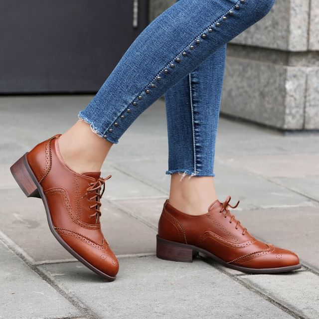 Queen Zoo-Wingtip Brogue Oxfords