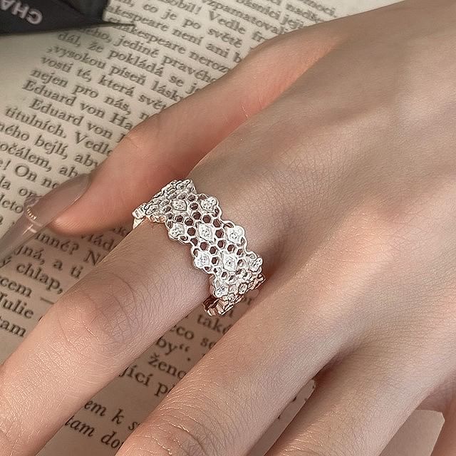 A-ROCH-S925 Sterling Silver Rhinestone Perforated Open Ring