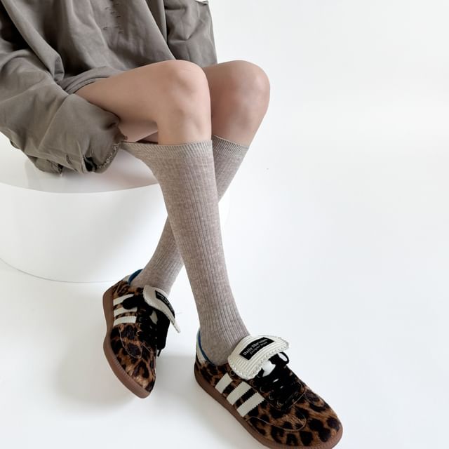 Gentiana-Plain Long Socks