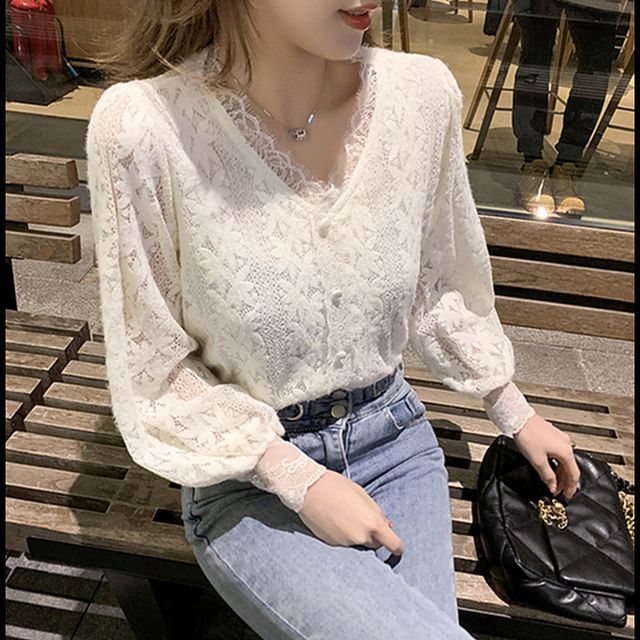 Everose-Puff-Sleeve Lace Blouse