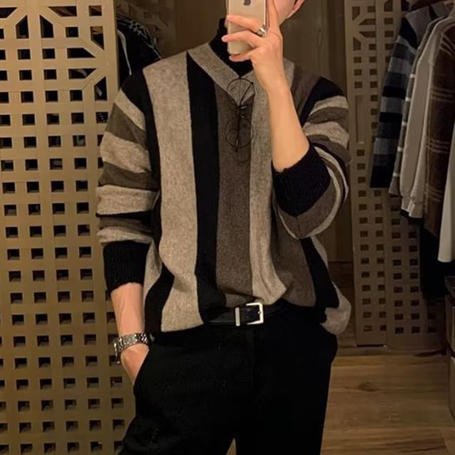 Phoneus-V-Neck Color Block Sweater