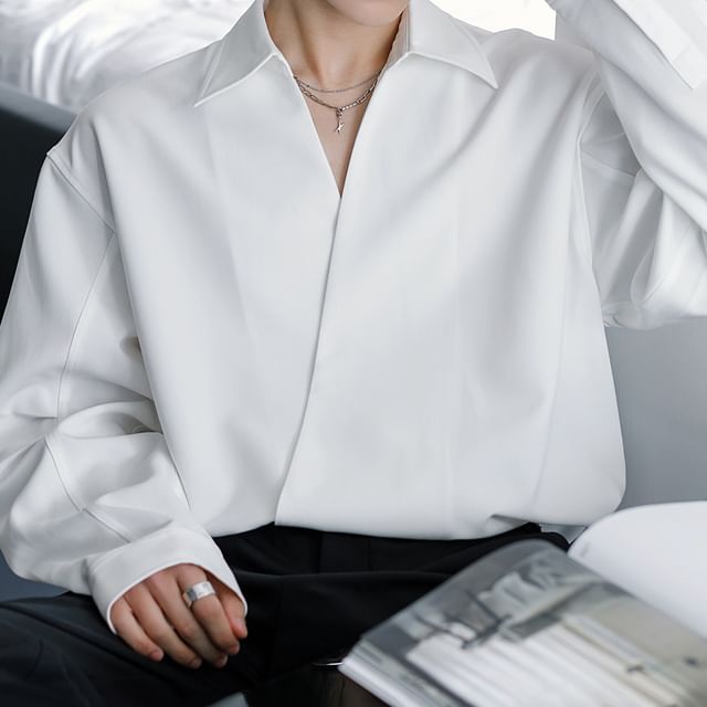CHIC ERRO-Long-Sleeve V-Neck Plain Asymmetrical Shirt