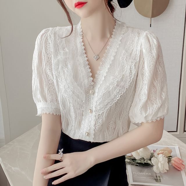 Sienne - Puff-Sleeve Lace Blouse | YesStyle