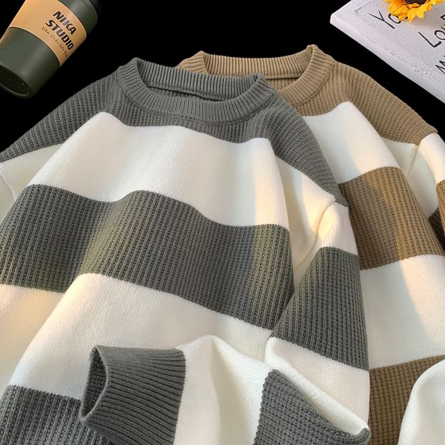 Bay Go Mall-Crewneck Two Tone Sweater