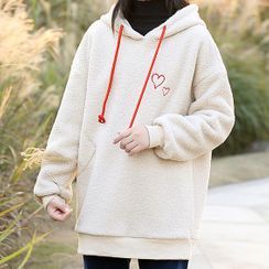 YICON - 仿羊毛心形刺繡連帽衫 YICON - 仿羊毛心形刺繡連帽衫