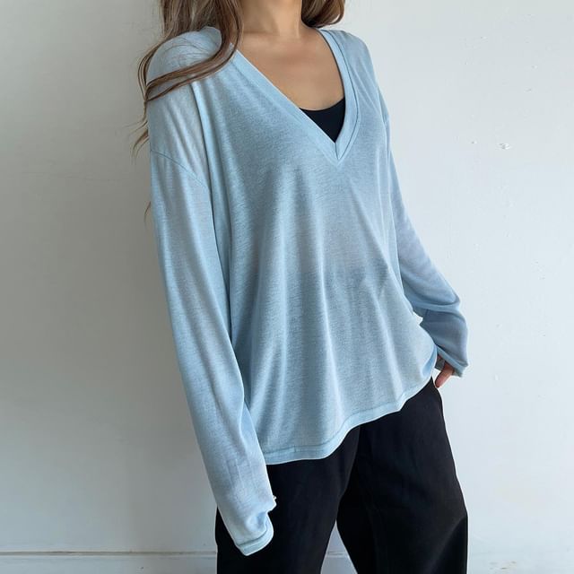Colada-Long Sleeve V-Neck Plain T-Shirt