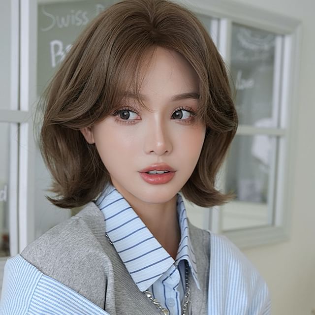 SEVENQ-Short Full Wig - Bob with Care Tool Kit