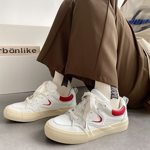 HANO-Contrast Trim Lace-Up Sneakers