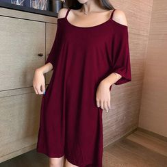 Dreamelon - Cold-Shoulder T-Shirt Dress Dreamelon - Cold-Shoulder T-Shirt Dress