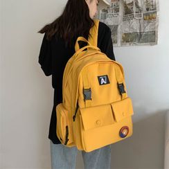 EAVALURE - 多隔贴布绣尼龙背包 EAVALURE - 多隔贴布绣尼龙背包