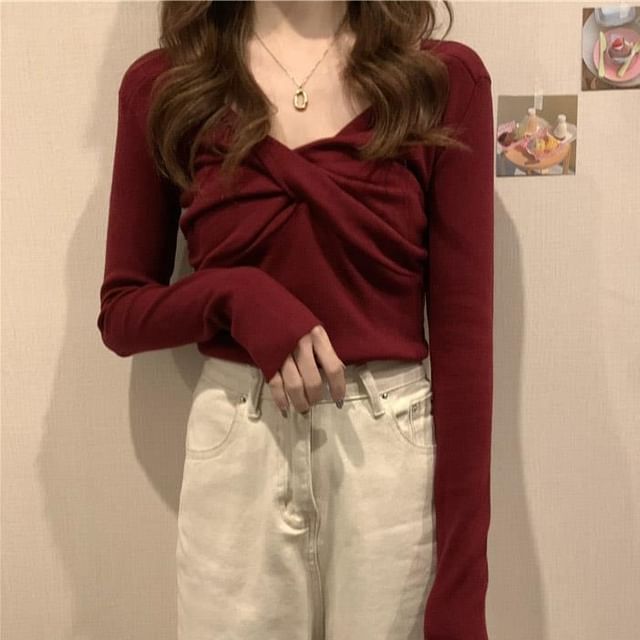 Sisyphi-Long-Sleeve Plain Knot Knit Top