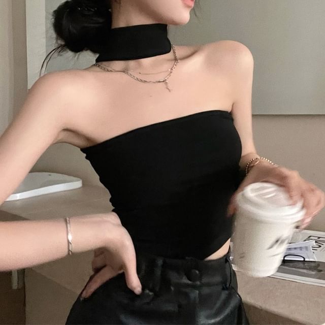Ukiyo-Halter Plain Top