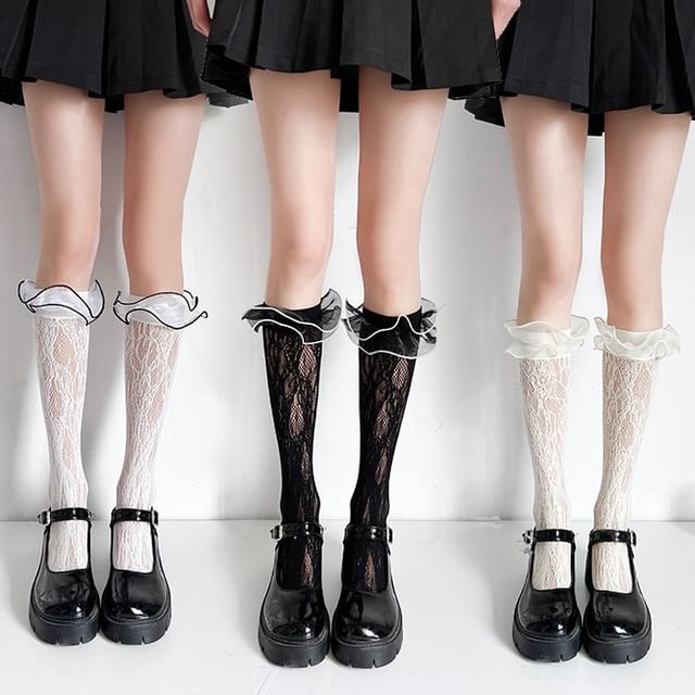 Gentiana-Lace Ruffle Socks