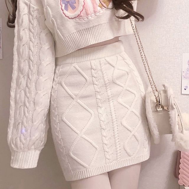 Cossita-Pull en maille torsadée brodé lapin Mini jupe crayon