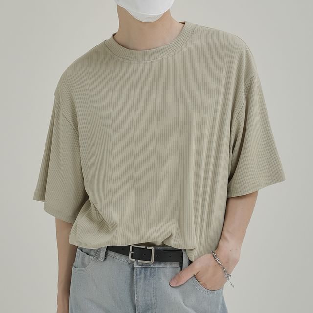 DAZO Studios-Short Sleeve Crew Neck Plain T-Shirt