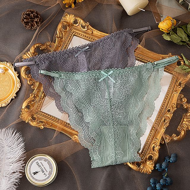 Croix-Lace Bikini Panty