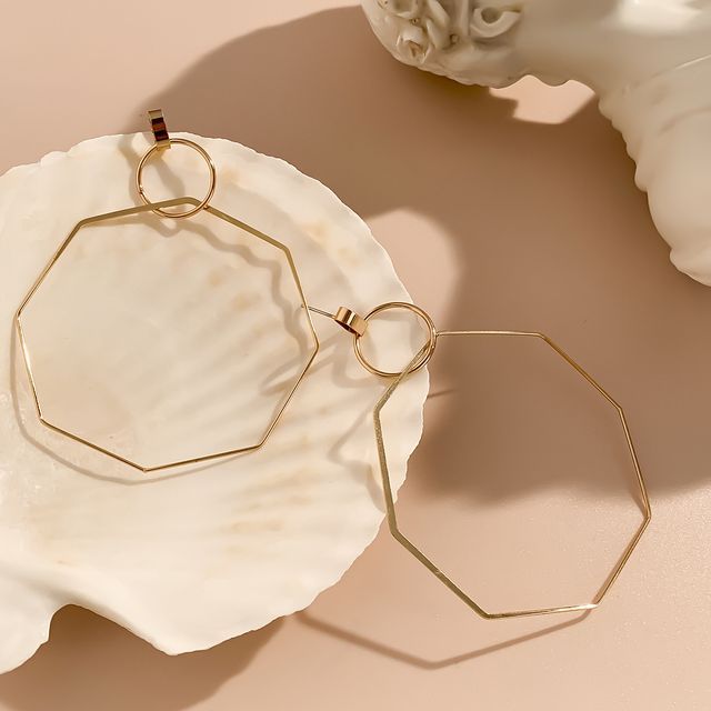 Seirios-Hexagon Ear Stud