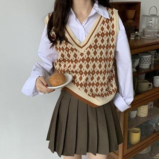 V-Neck Ribbed Button-Up Sweater Vest / Long-Sleeve PoloShirt / High Waist  Wide Leg Shorts