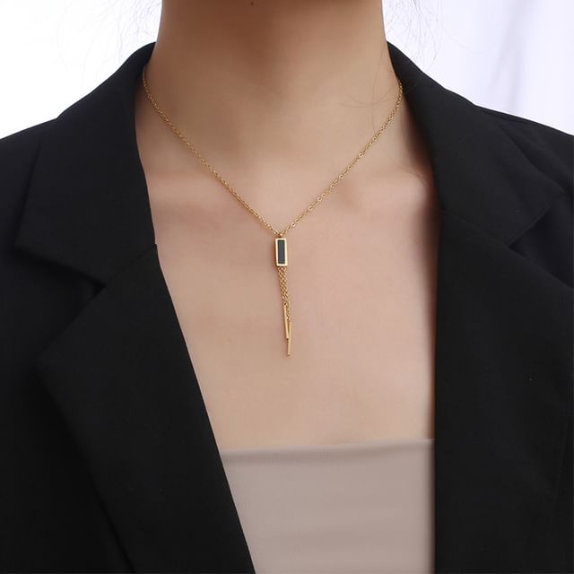 Tenri-Metal Rectangle Lariat Necklace
