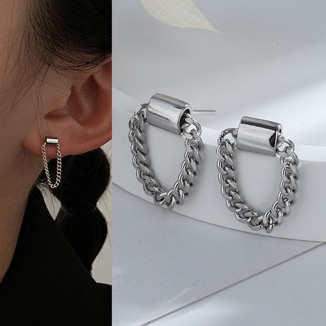 Chimerro-Chained Alloy Earring