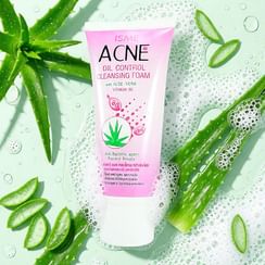 Acne Oil Control Cleansing Foam with Aloe Vera & Vitamin B6