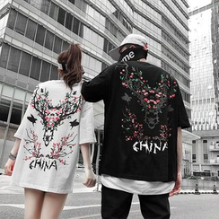 Macho - Couple Matching Elbow-Sleeve Deer Print T-Shirt Macho - Couple Matching Elbow-Sleeve Deer Print T-Shirt