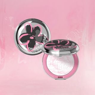 PASSIONAL LOVER - Light Transparent Nude Skin Pressed Powder Mini Graffiti Edition