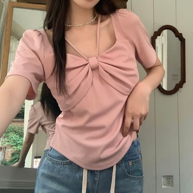 Leoom-Short-Sleeve Twisted Front Plain Top