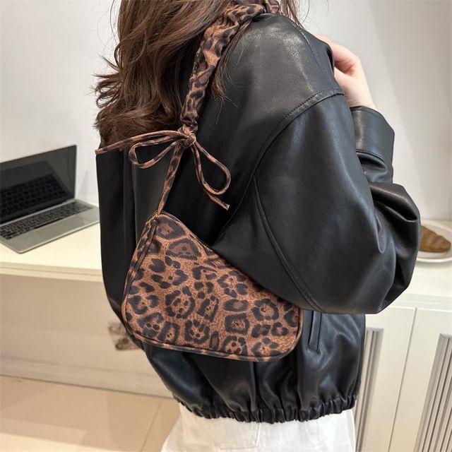 Indenis-Leopard Print Shoulder Bag