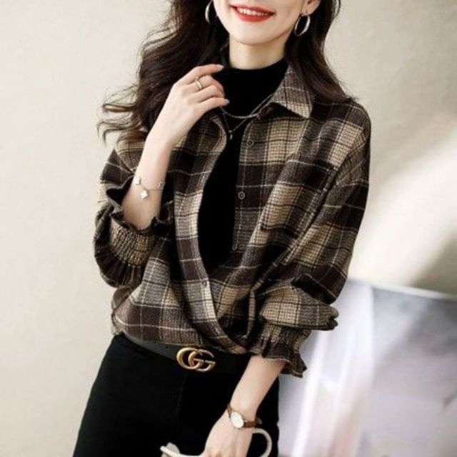 INEN-Collar Plaid Pocket Detail Button Shacket