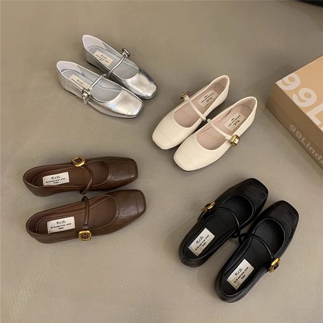 Asterisk-Buckle Accent Mary Jane Flats