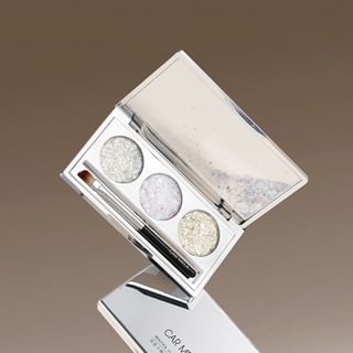 CAR MELA - Colorful Star Eyeshadow Palette