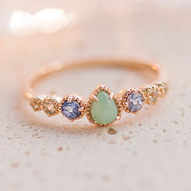 DECADES-Rhinestone Ring
