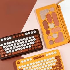 INSITI - Video Game Keyboard Eyeshadow Palette - 2 Types