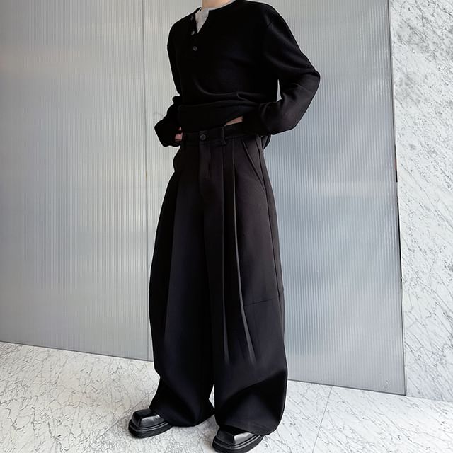 Omozando-Mid Rise Plain Inverted Pleated Wide Leg Pants